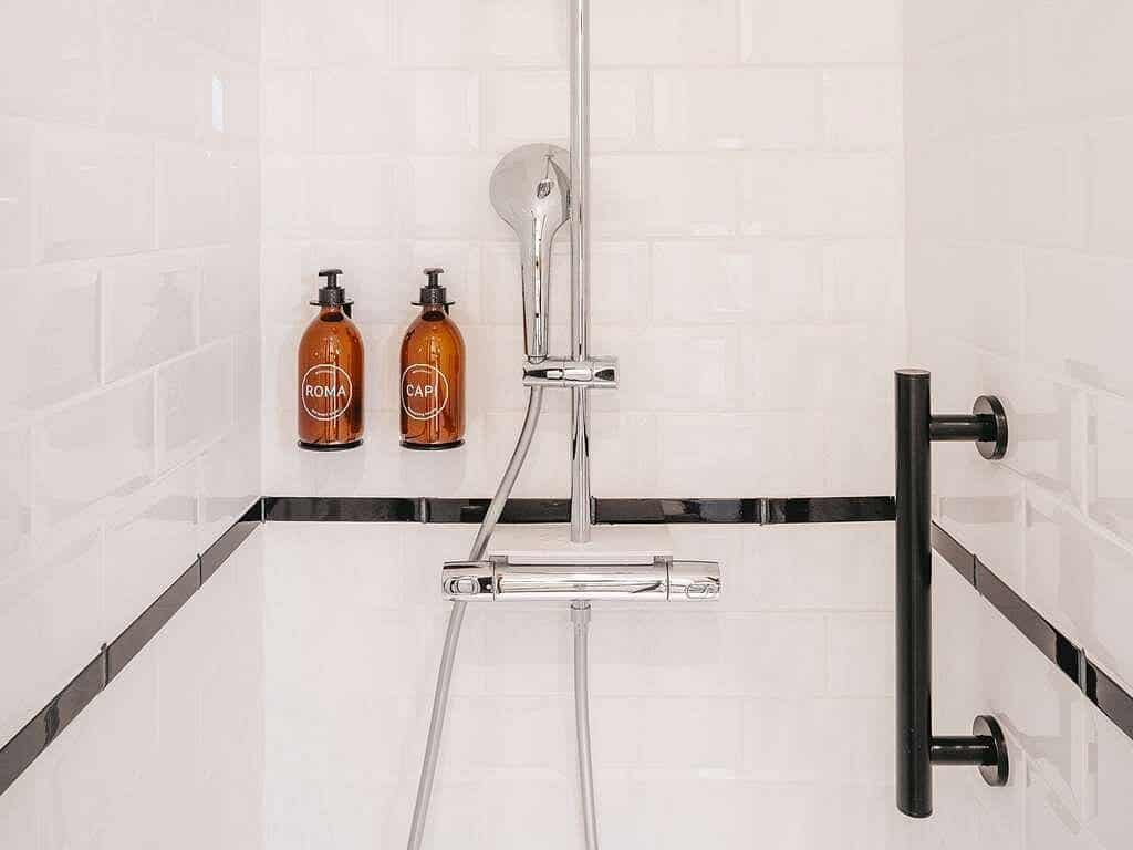 guest-room-bath