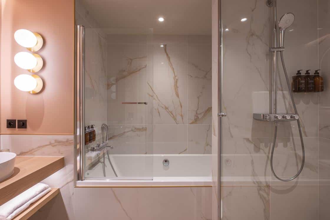 hotel-burdigala-duplex-190238-1120-510-landscape