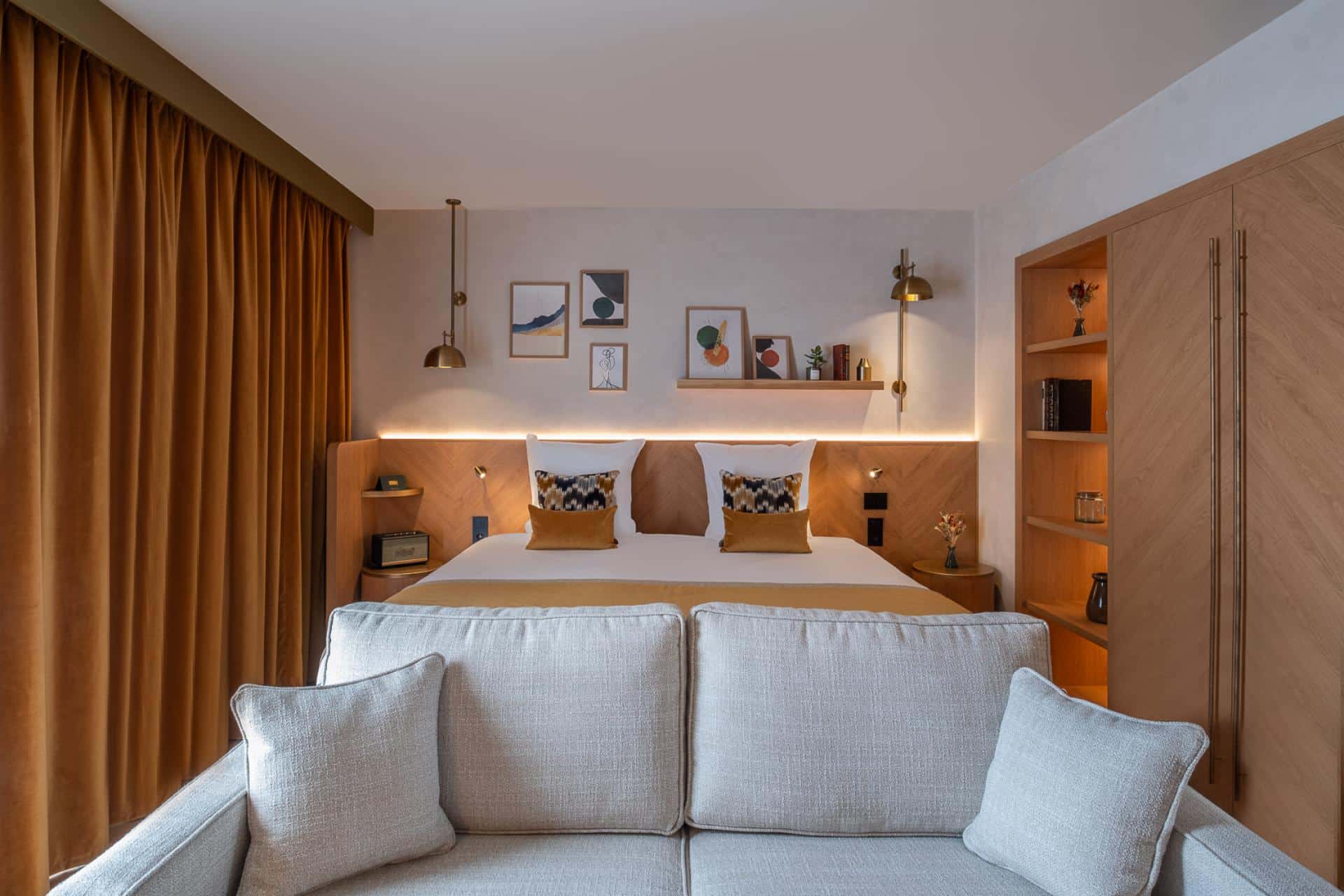 hotel-le-burdigala-chambre-deluxe-161876-1920-1080-landscape