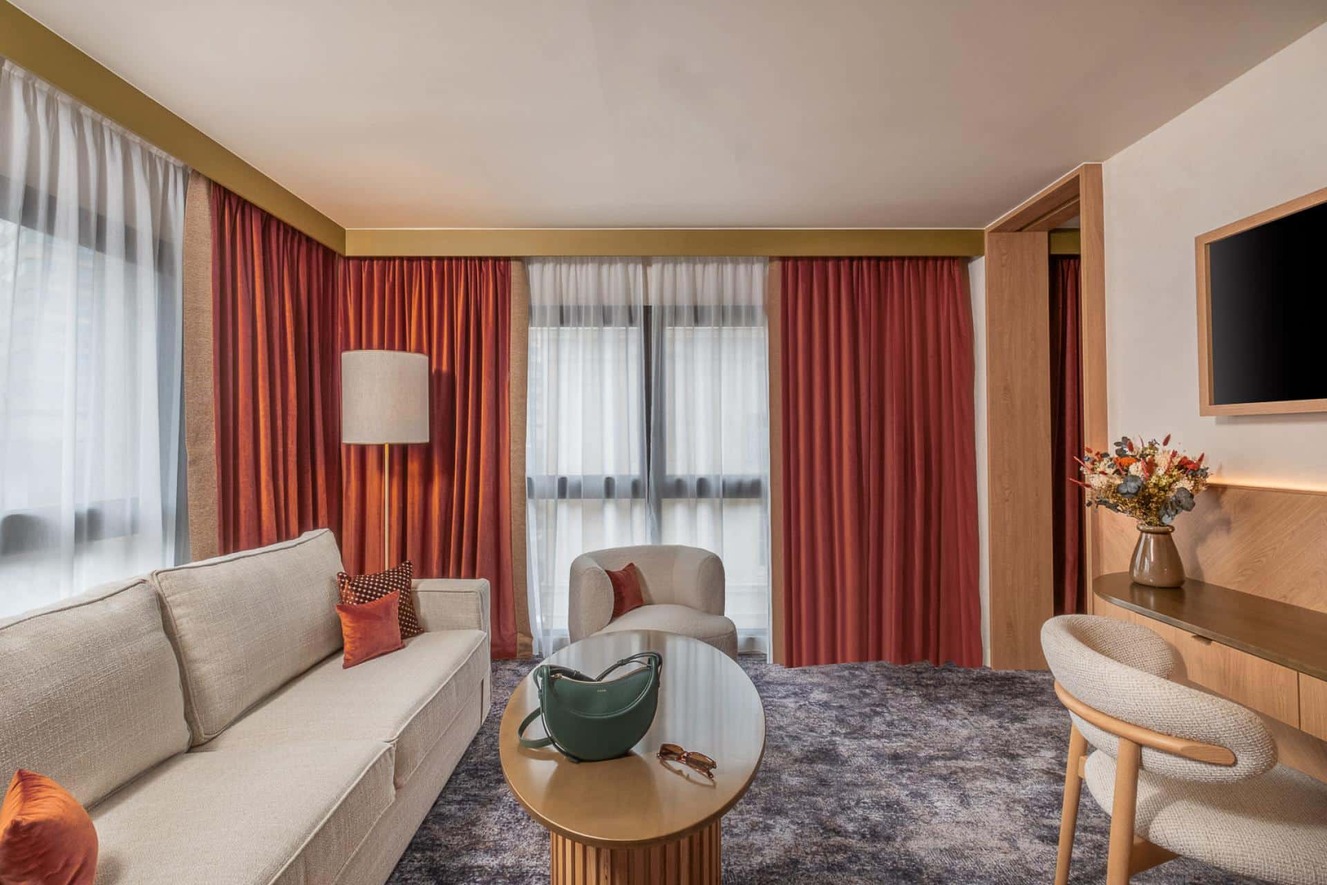 hotel-le-burdigala-suite-190216-1920-1080-landscape