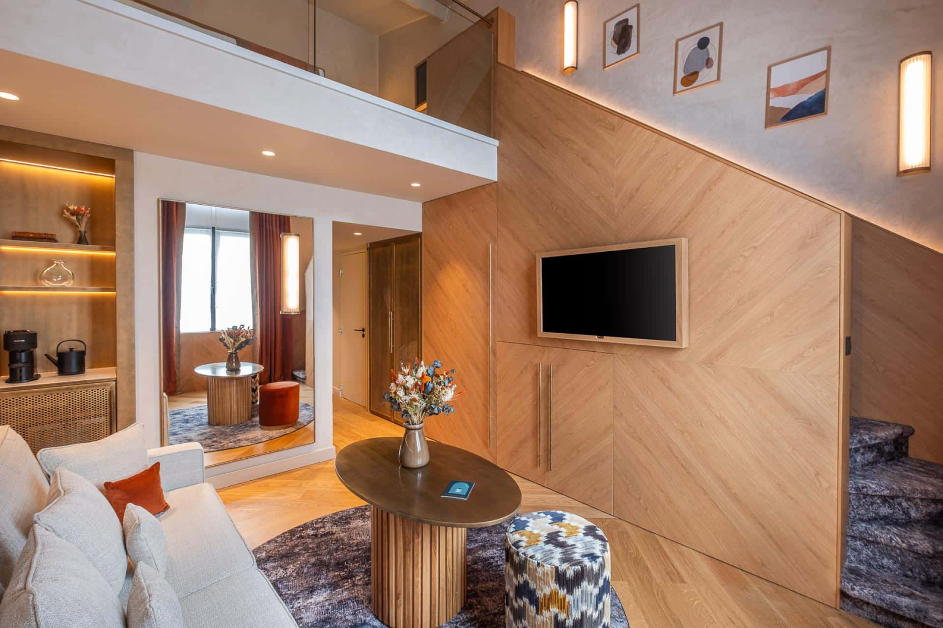 hotel-le-burdigala-suite-190217-1920-1080-landscape