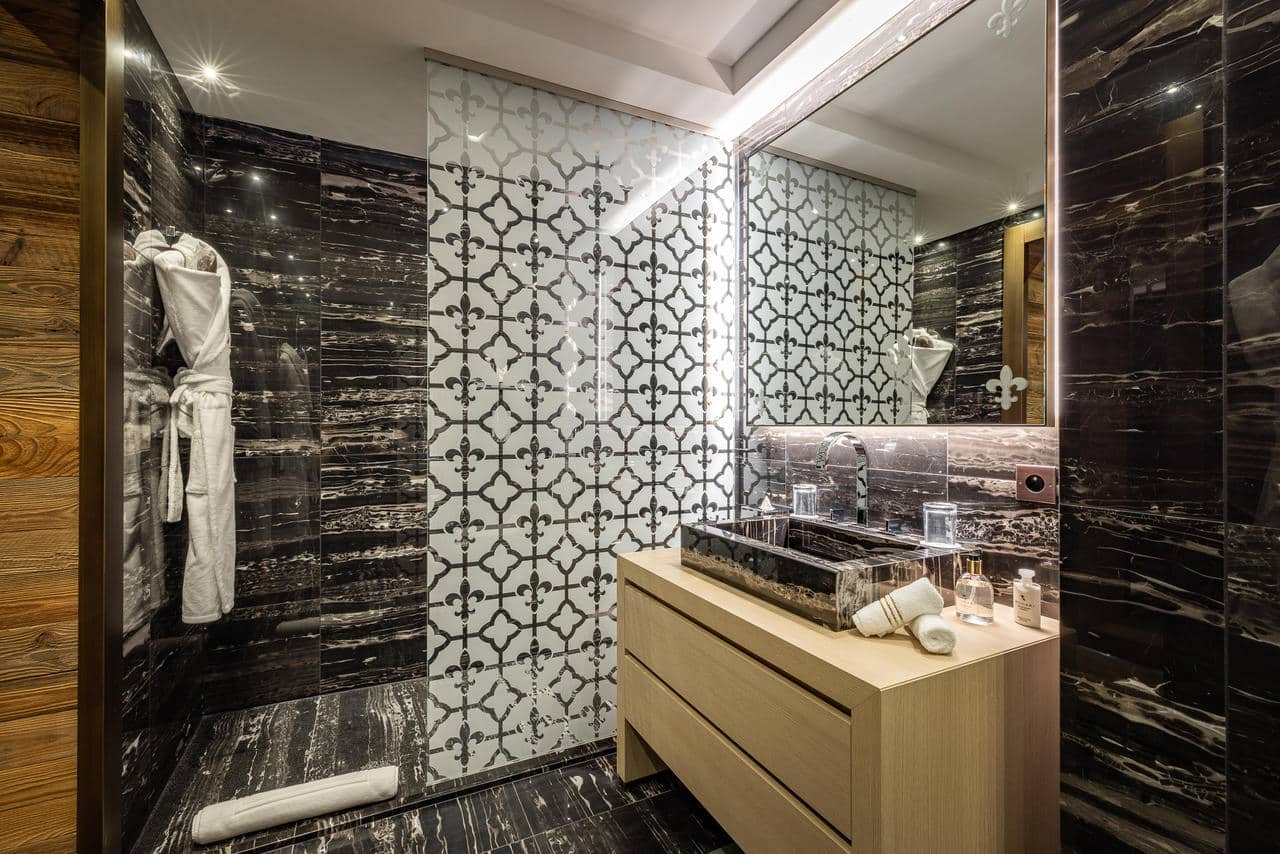 Bathroom_Signature_Residence_Ultima_Courchevel_Belvedere_Easy-Resize.com