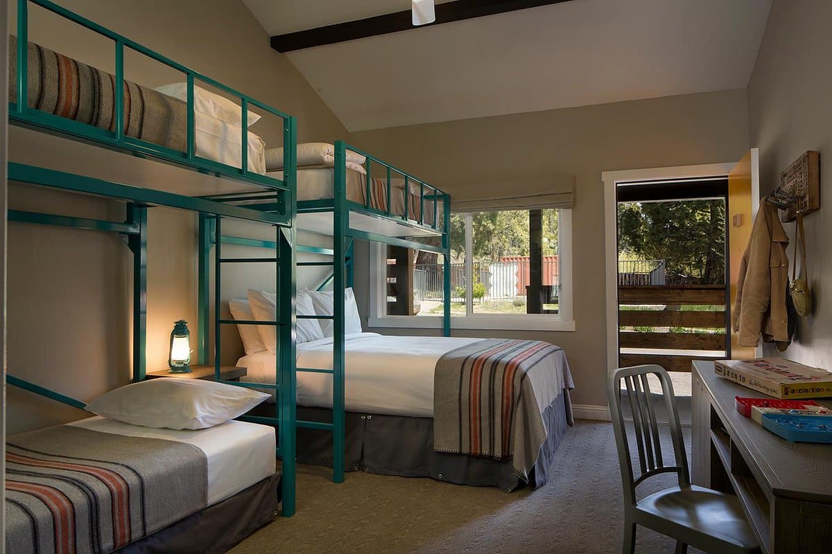 guestroom-family-room