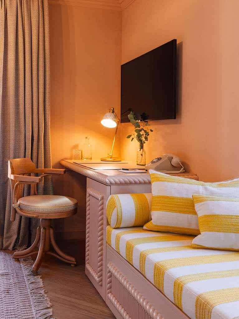 room-pictures-room-sr (1)