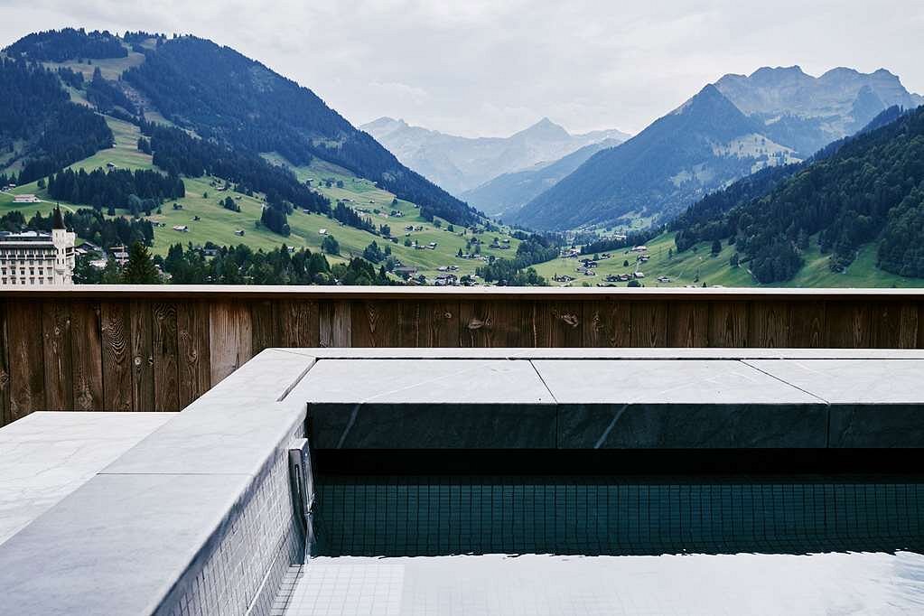 thealpinagstaad-rooms (10)