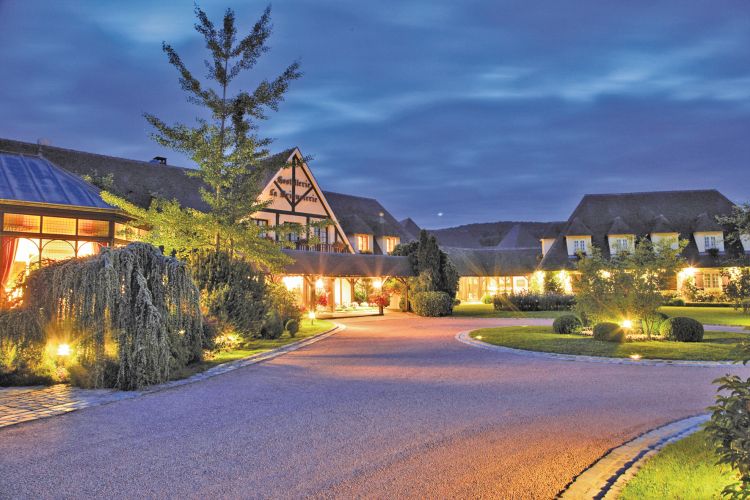 Relais-Châteaux-Hostellerie-La-Briqueterie