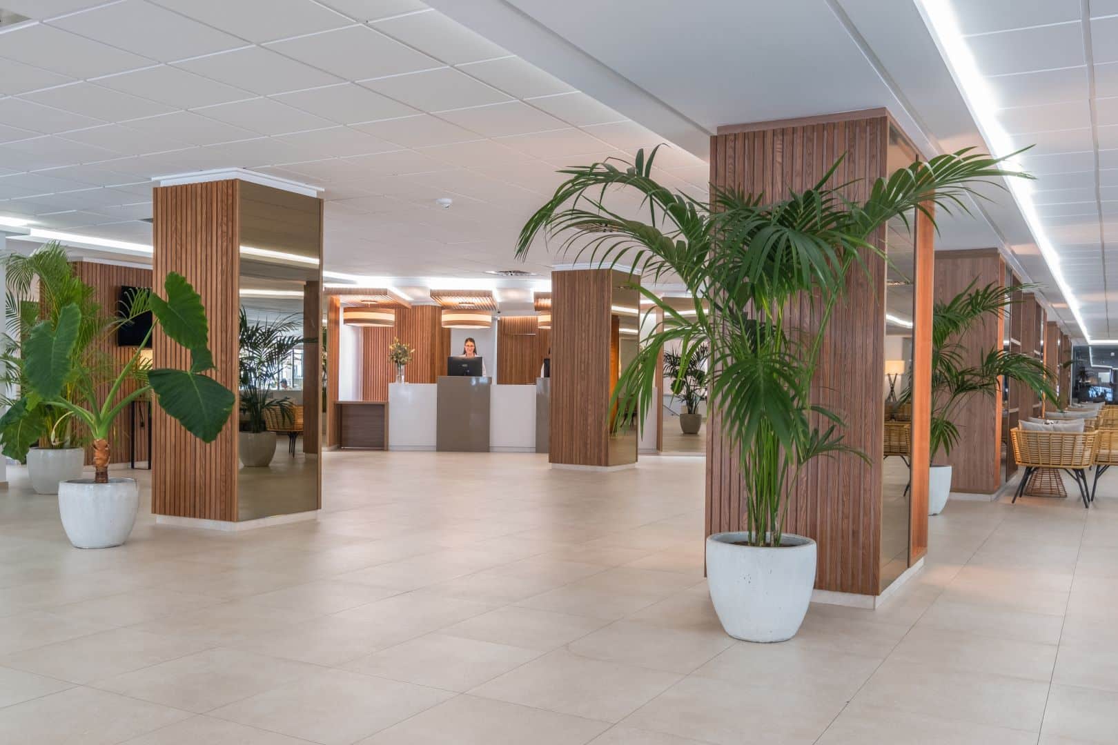 Hotel-Helios-Mallorca-RECEPCION11