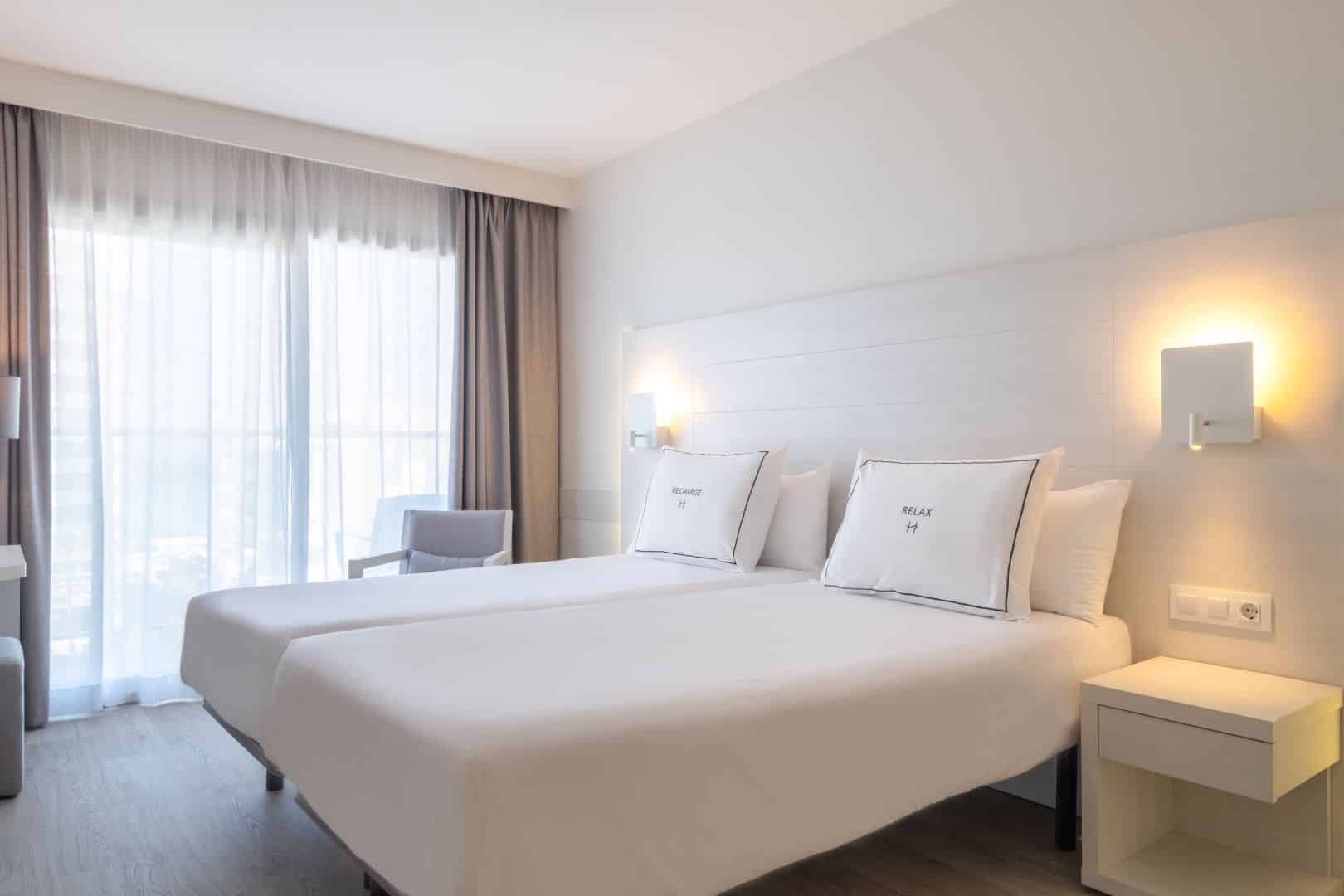 Hotel-Helios-Mallorca-rooms-habitaciones